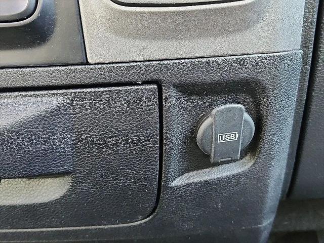 2017 Ram 1500 Tradesman Regular Cab 4x2 8' Box