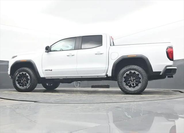 2026 GMC Canyon AT4, 4WD