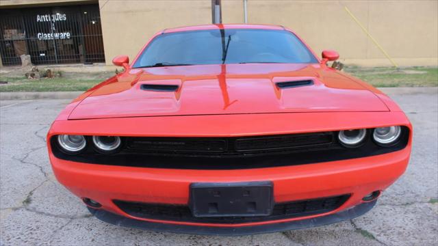 2017 Dodge Challenger SXT Plus