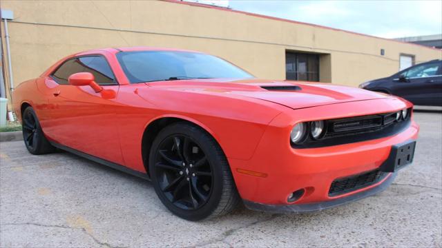 2017 Dodge Challenger SXT Plus