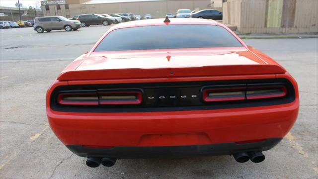 2017 Dodge Challenger SXT Plus