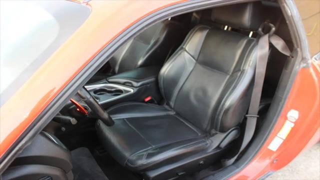 2017 Dodge Challenger SXT Plus