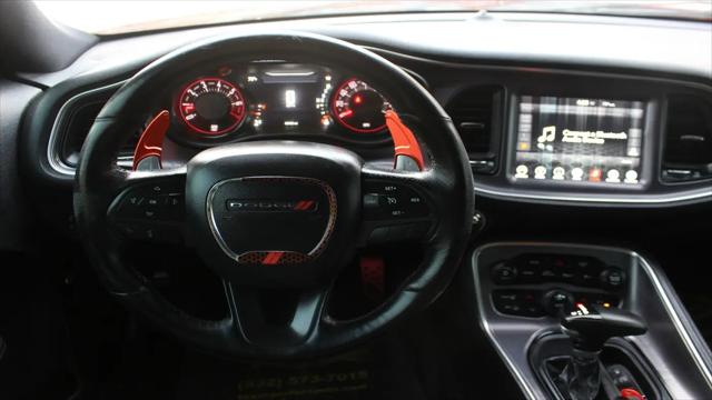 2017 Dodge Challenger SXT Plus