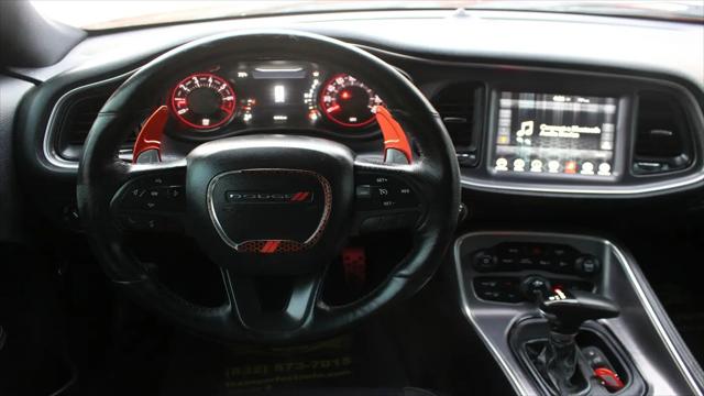 2017 Dodge Challenger SXT Plus
