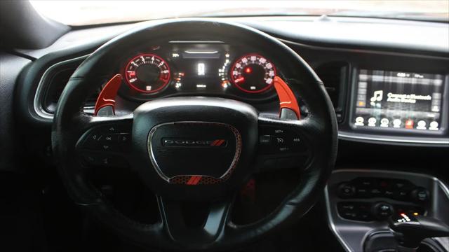2017 Dodge Challenger SXT Plus