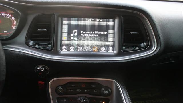 2017 Dodge Challenger SXT Plus