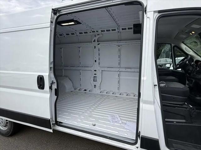 2026 Ram ProMaster Cargo Van Tradesman High Roof 159 WB w/Pass Seat