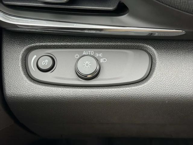 2026 Buick NV Preferred FWD