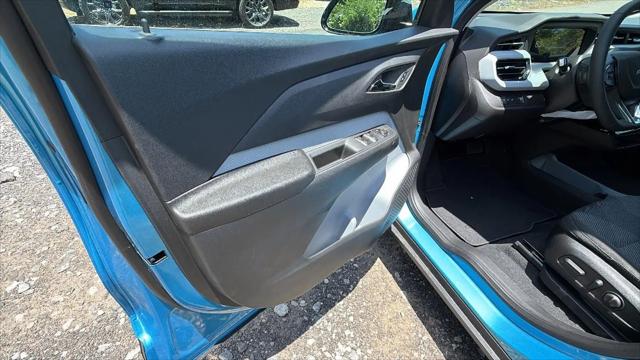 2027 Chevrolet Bolt LT FWD