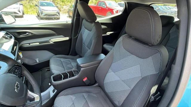 2027 Chevrolet Bolt LT FWD