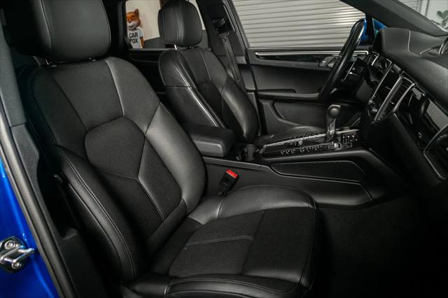 2018 Porsche Macan Macan
