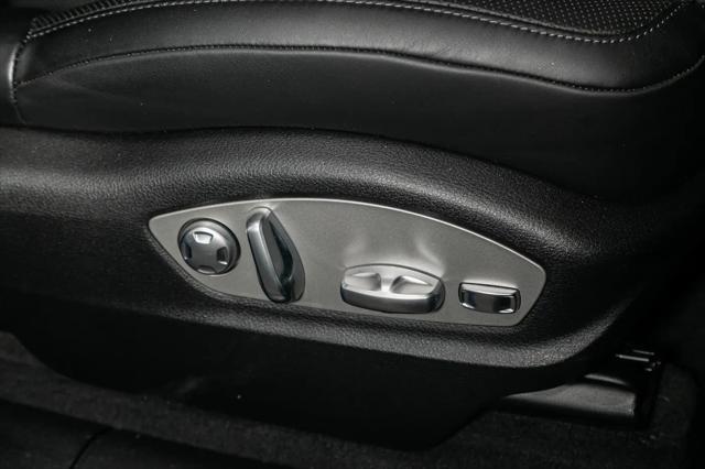 2018 Porsche Macan Macan