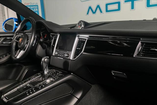 2018 Porsche Macan Macan