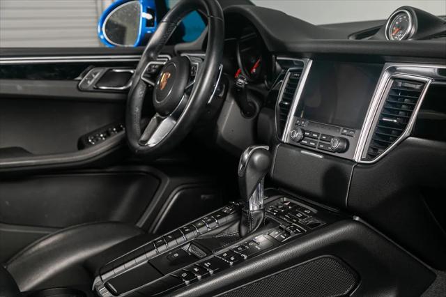 2018 Porsche Macan Macan