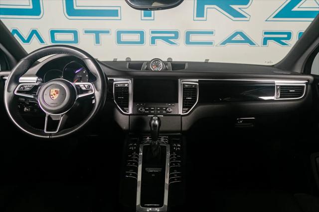 2018 Porsche Macan Macan