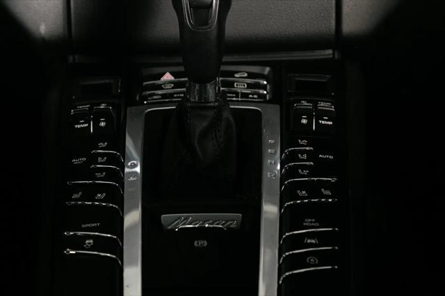 2018 Porsche Macan Macan