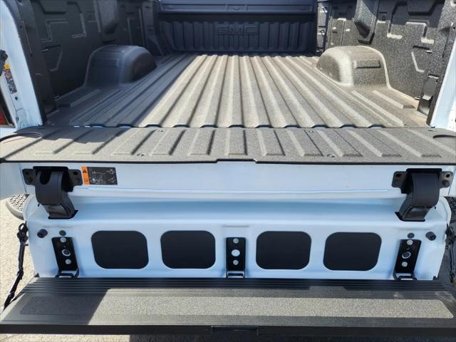 2026 GMC Sierra 3500HD Crew Cab, Long Bed, Denali Dual Rear Wheel, 4WD