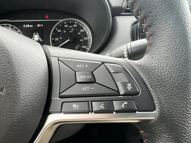 2025 Nissan Versa 1.6 SR