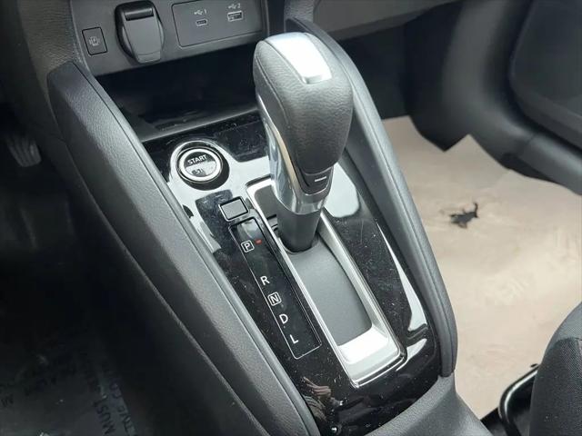 2025 Nissan Versa 1.6 SR
