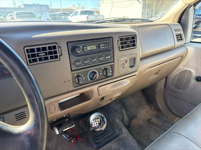2004 Ford F-550 XL