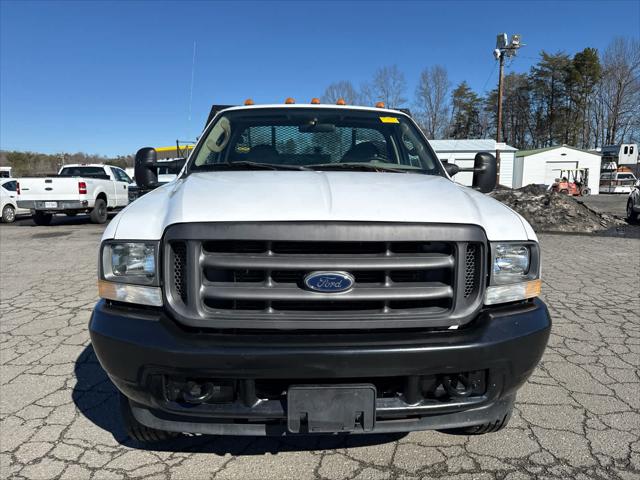 2004 Ford F-550 XL