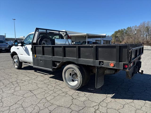2004 Ford F-550 XL