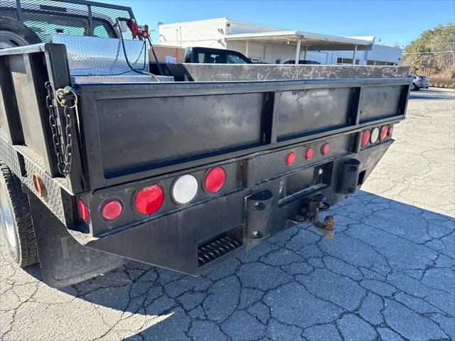 2004 Ford F-550 XL