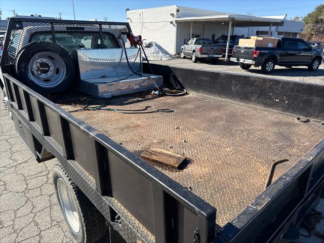 2004 Ford F-550 XL