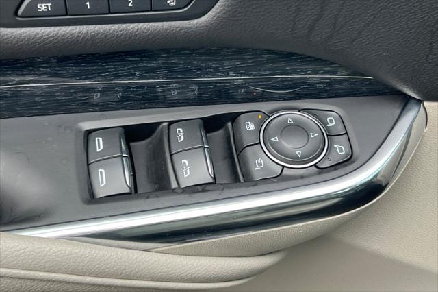 2023 Cadillac XT4 AWD Premium Luxury