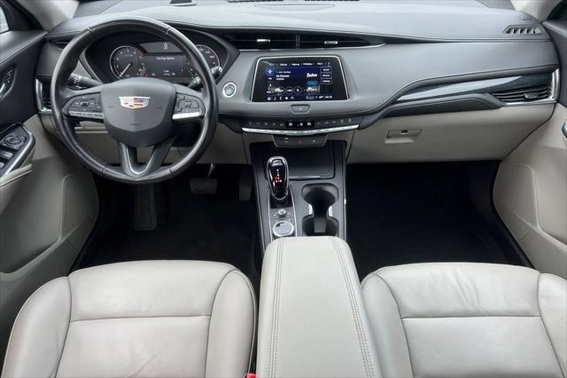 2023 Cadillac XT4 AWD Premium Luxury