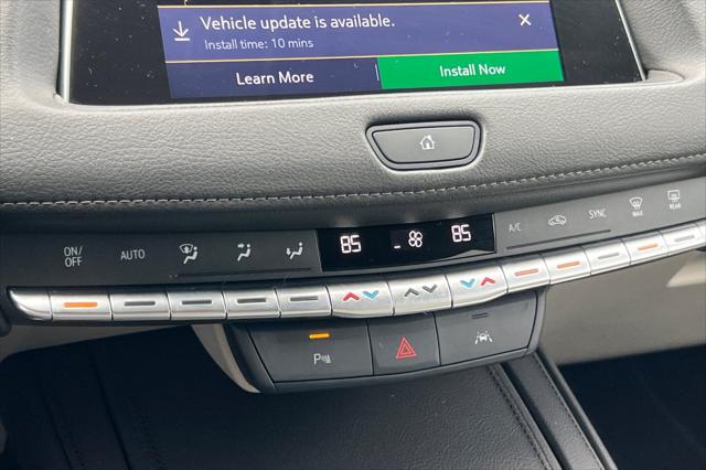 2023 Cadillac XT4 AWD Premium Luxury