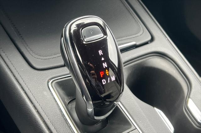 2023 Cadillac XT4 AWD Premium Luxury