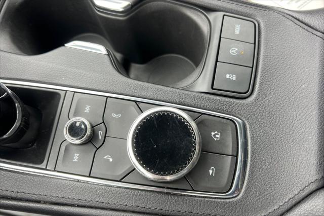 2023 Cadillac XT4 AWD Premium Luxury