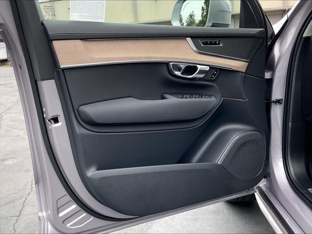 2026 Volvo XC90 Plus, B6 AWD Gas (mild hybrid), Gasoline, Bright, 7 Seats