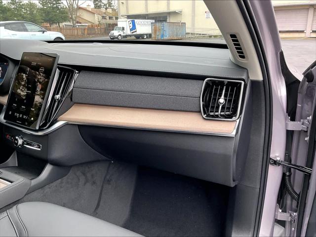 2026 Volvo XC90 Plus, B6 AWD Gas (mild hybrid), Gasoline, Bright, 7 Seats
