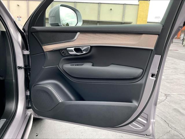 2026 Volvo XC90 Plus, B6 AWD Gas (mild hybrid), Gasoline, Bright, 7 Seats