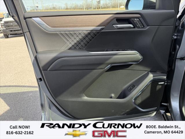 2026 GMC Acadia Denali AWD