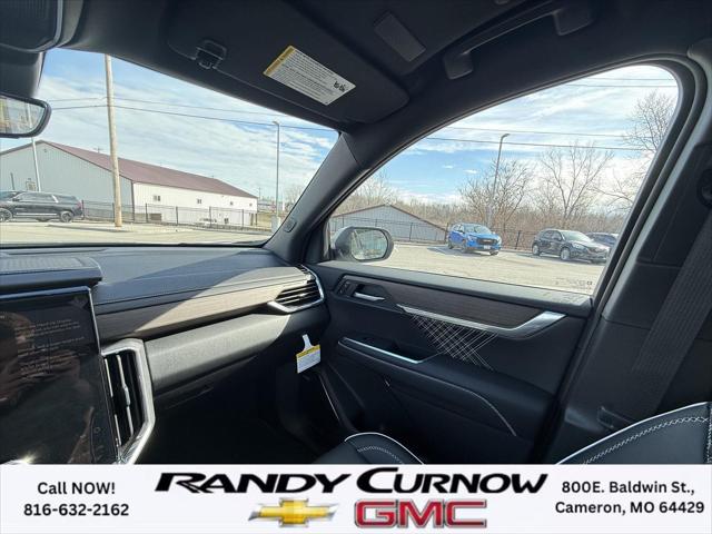 2026 GMC Acadia Denali AWD