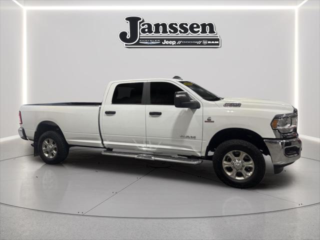 2024 Ram 3500 Big Horn Crew Cab 4x4 8' Box
