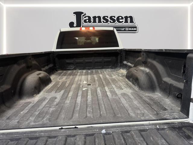 2024 Ram 3500 Big Horn Crew Cab 4x4 8' Box