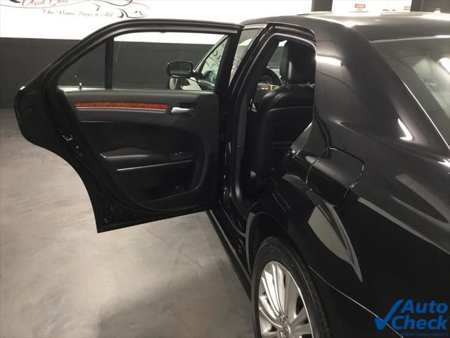 2013 Chrysler 300 Motown