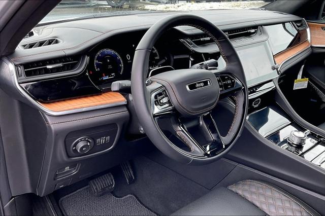 2026 Jeep Grand Cherokee Summit 4x4