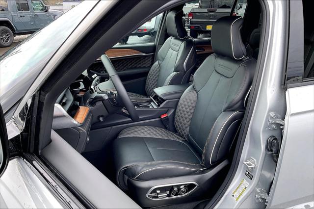 2026 Jeep Grand Cherokee Summit 4x4