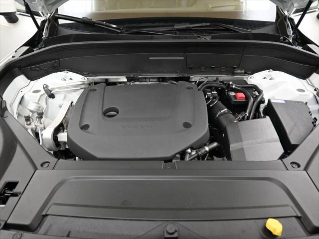 2026 Volvo XC90 Ultra, B6 AWD Gas (mild hybrid), Gasoline, Bright, 7 Seats