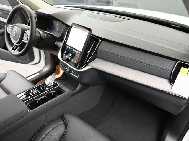 2026 Volvo XC90 Ultra, B6 AWD Gas (mild hybrid), Gasoline, Bright, 7 Seats