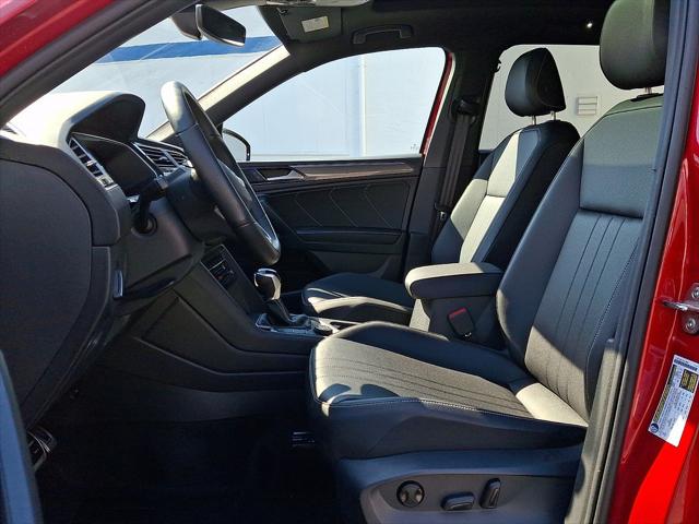 2024 Volkswagen Tiguan 2.0T SE R-Line Black