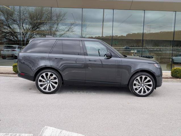 2023 Land Rover Range Rover P530 SE