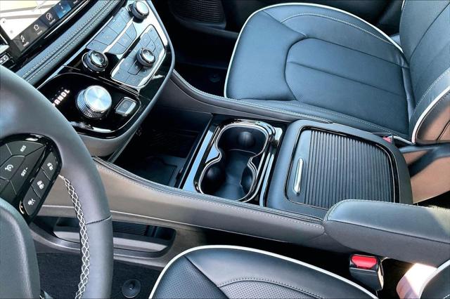 New 2026 Chrysler Pacifica For Sale in Millington, TN