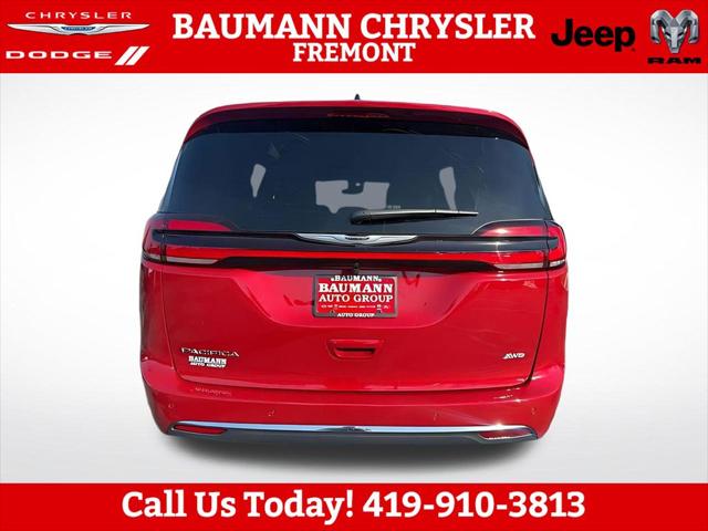 2026 Chrysler Pacifica Select AWD