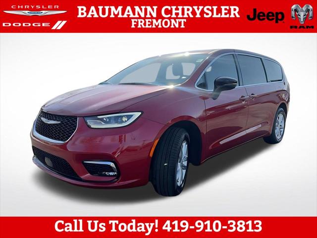 2026 Chrysler Pacifica Select AWD